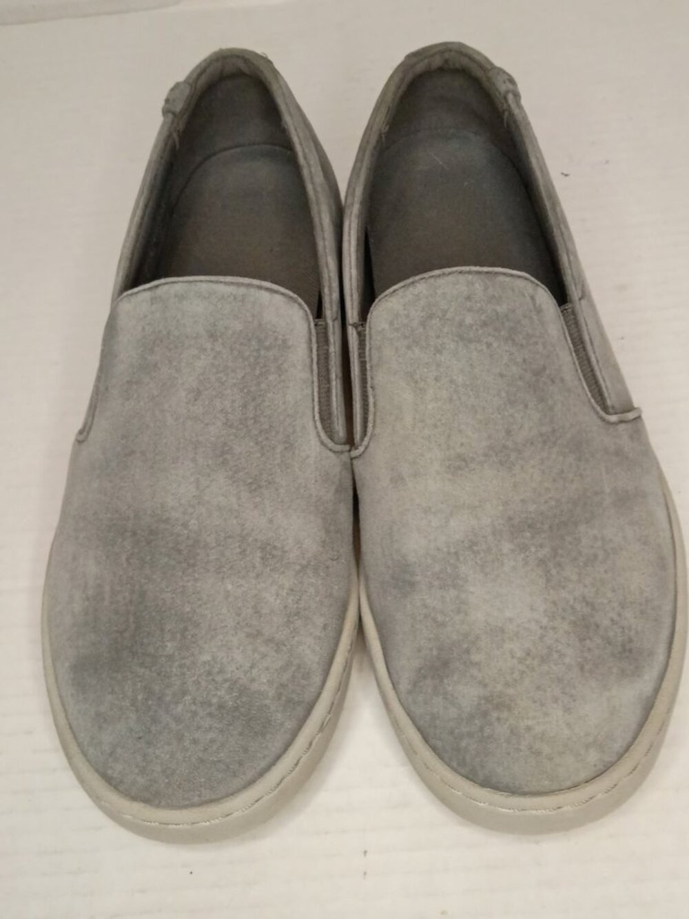 Vionic Avery Grey Suede Slip On Sneakers Women’s Size 9 Comfort Orthotic
